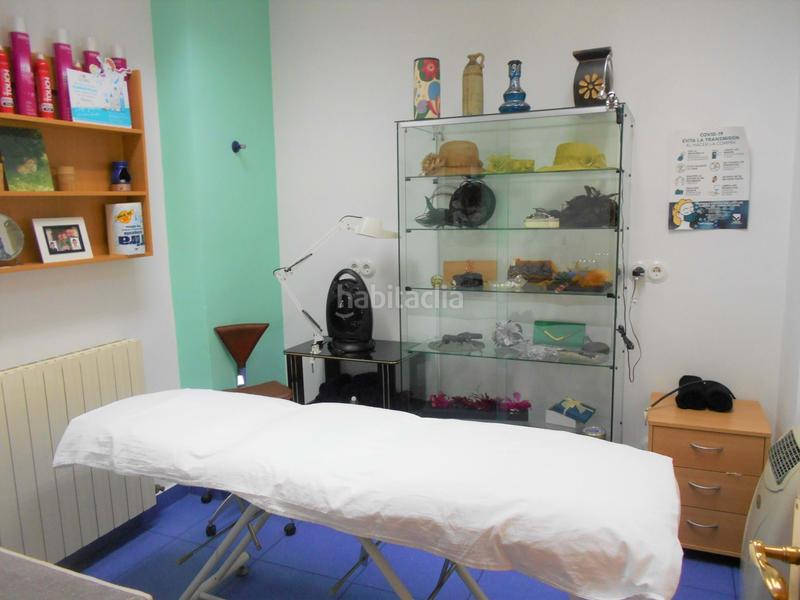 Foto 44c039ea-2b76-44a2-810e-e522fdd7857a. Lloguer local comercial a Centro Urbano-Hirigunea Leioa