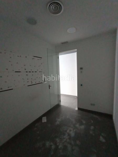 Foto c9c38535-b584-4bcf-9483-10e15d0b55d9. Local comercial a Centro Portugalete