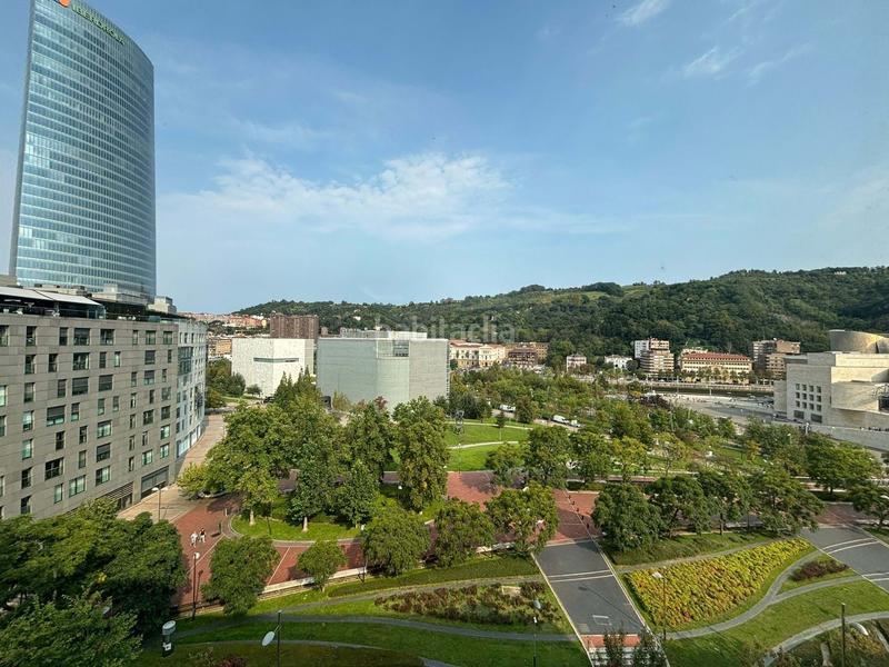 Foto 23c6c3d6-e9f9-45f5-8b54-078569c85981. Rent office space in Abandoibarra - Guggenheim Bilbao