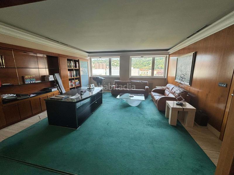 Foto ec3ee516-6e6c-407f-ae4c-384dcf497406. Rent office space in Abandoibarra - Guggenheim Bilbao