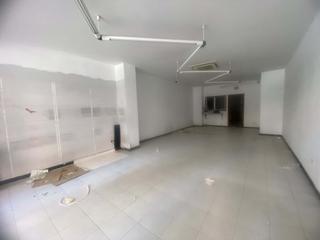 Location Local commercial  Barria a