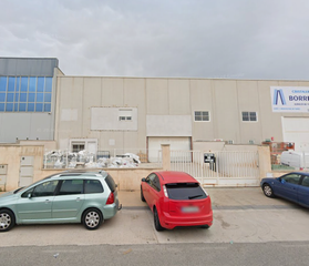 Industrial building  El contrafuerte