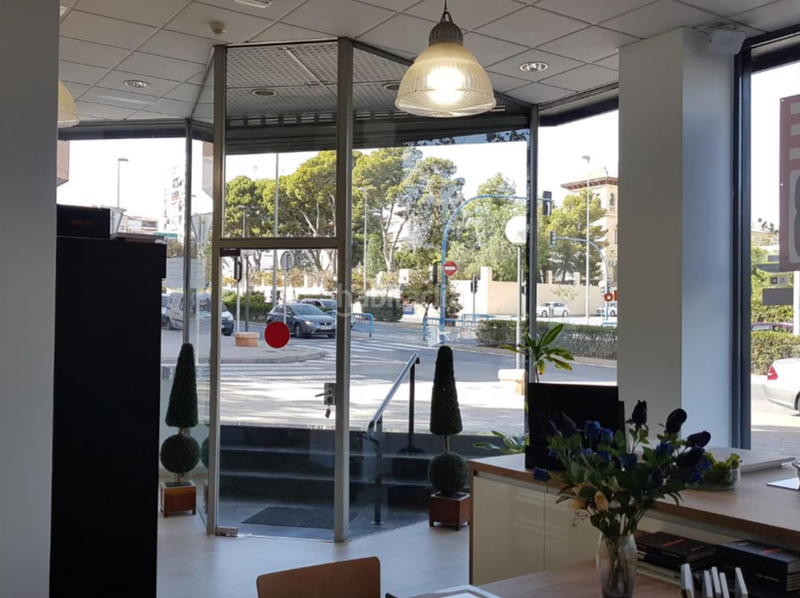 Foto 4f7fa3b6-18b0-4550-be2c-9f012d2224cd. Business premise in Altozano - Conde Lumiares Alicante