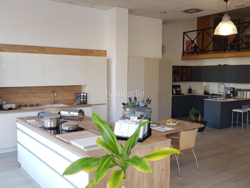 Foto da6ab006-d16b-4f47-b940-24967a63b25d. Local comercial a Altozano - Conde Lumiares Alicante