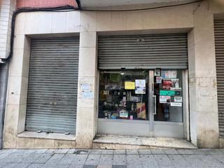 Location Local commercial  Jenaro oraa. Local con licencia de actividad vigente, luz y agua dada de alta