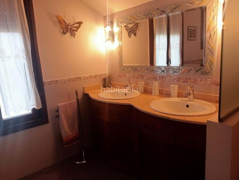 Foto 287a09be-0740-4ea5-af9e-54ef4f7534f4. Casa con parcheggio piscina in Condado de Treviño