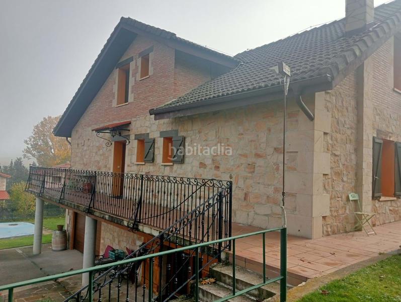 Foto 0f1e610b-891f-42c6-93fd-f3e4997277bd. House with parking pool in Condado de Treviño