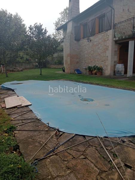 Foto f9e07ddb-cd1c-461f-bc01-9153a702669d. House with parking pool in Condado de Treviño