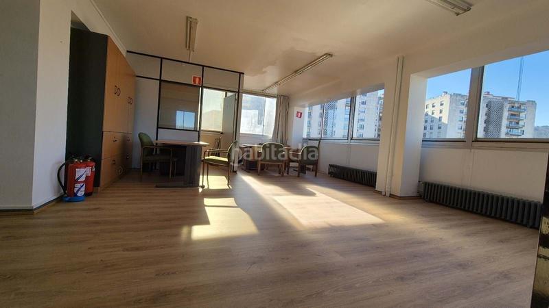 Foto a2856588-9056-47a5-a4ea-f88f9fcaf9e4. Miete büro in Zabalburu Bilbao