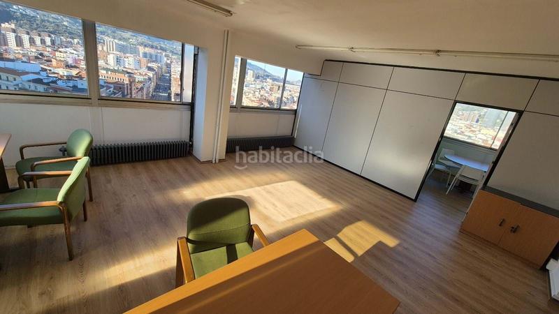 Foto f9856fe7-c2b0-4208-9a5d-4104c8de990e. Miete büro in Zabalburu Bilbao