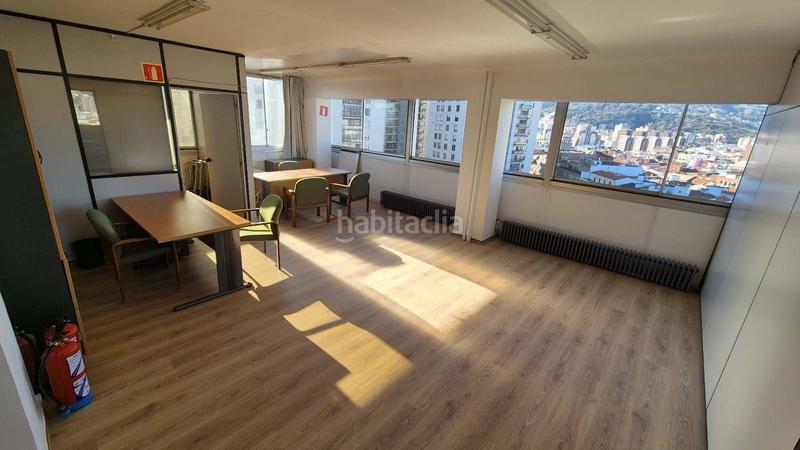 Foto 3256d4b6-1ef0-4d00-8363-1a4c5f943ffd. Affitto ufficio in Zabalburu Bilbao