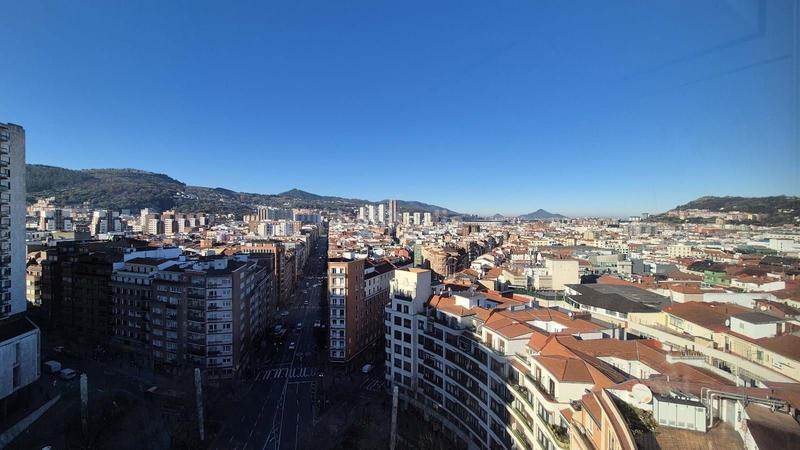 Foto c9669d0d-f33f-45ae-8b83-c4bb4094b11f. Affitto ufficio in Zabalburu Bilbao