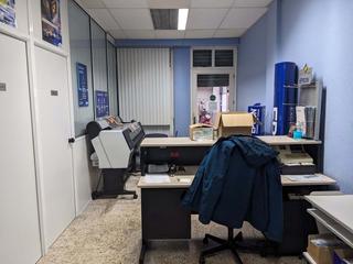 Local commercial à matiko