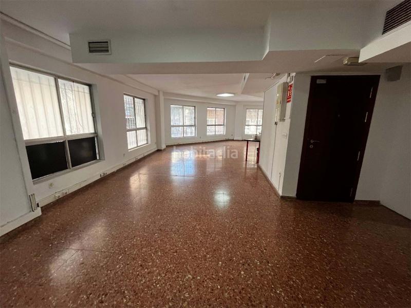 Foto d17d4eb3-c3bb-4b1a-ba84-a5009c7d611f. Bureau dans Mercado Alicante