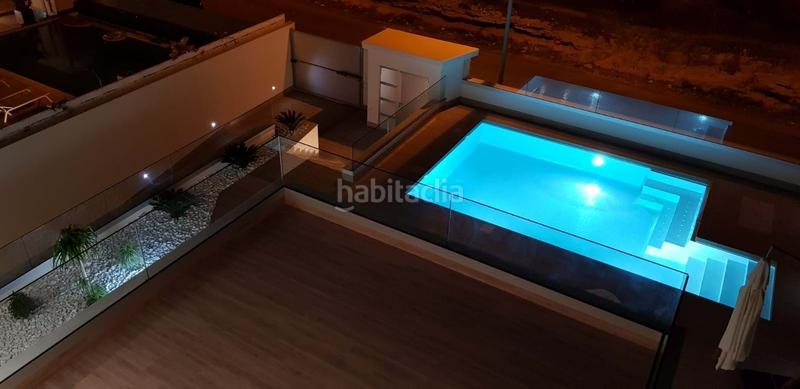 Foto dbc4a0de-e760-451e-acc2-64003b921b3a. Chalet with parking pool in Campoamor Orihuela