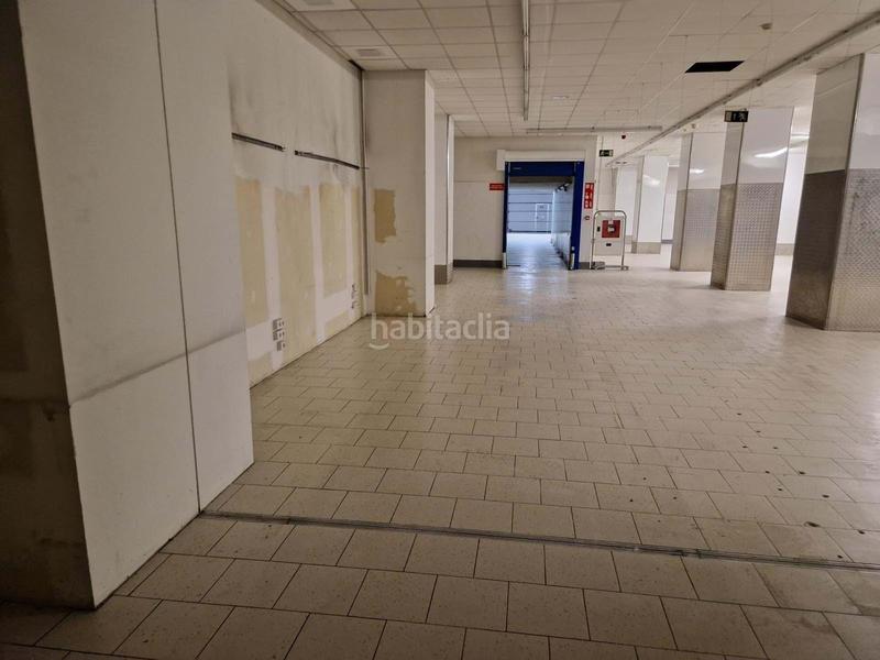 Foto 9e0b8690-7946-4f72-babf-f0d26f106018. Alquiler local comercial en San Pedro de Deusto - La Ribera Bilbao