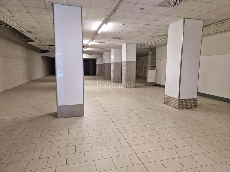 Foto a63a30a8-5d80-4322-8b53-909622c6cb22. Alquiler local comercial en San Pedro de Deusto - La Ribera Bilbao