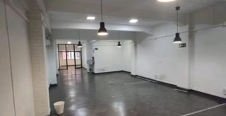 Local Comercial en Calle Costa
