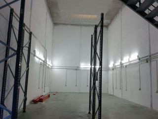 Industrial building in calle del cincel