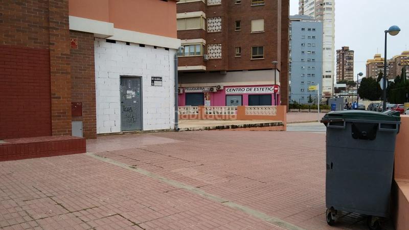 Foto b9259829-4bf6-426c-8f30-afc640cead73. Locale commerciale in Juzgados - Plaza de Toros Benidorm