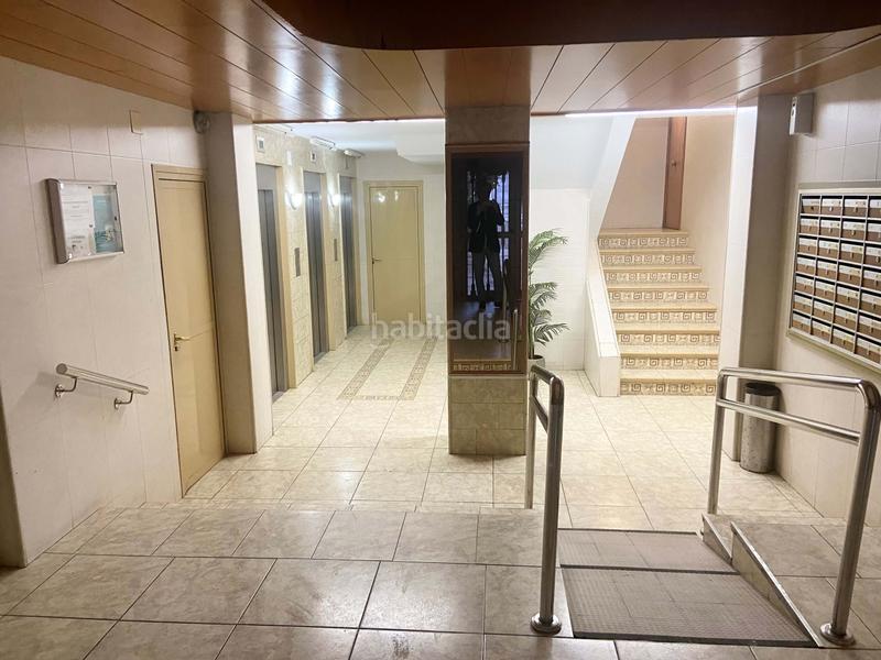 Foto 2f80b7fb-f5e9-42e1-a53e-d094b530dd90. Alquiler piso en Albufereta Alicante