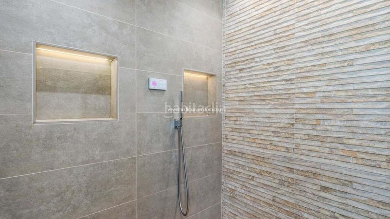 Foto 077a607a-aa71-41b5-b2ad-73879df0afd9. Chalet con piscina in Las Bayas Elche / Elx