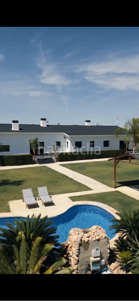 Foto 6f8a7717-a310-4812-8920-a08029fcc54d. Chalet con piscina in Las Bayas Elche / Elx