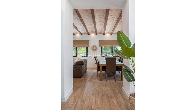 Foto fad75636-b1ac-4470-8dfd-2b9e368c1ea2. Chalet con piscina in Las Bayas Elche / Elx