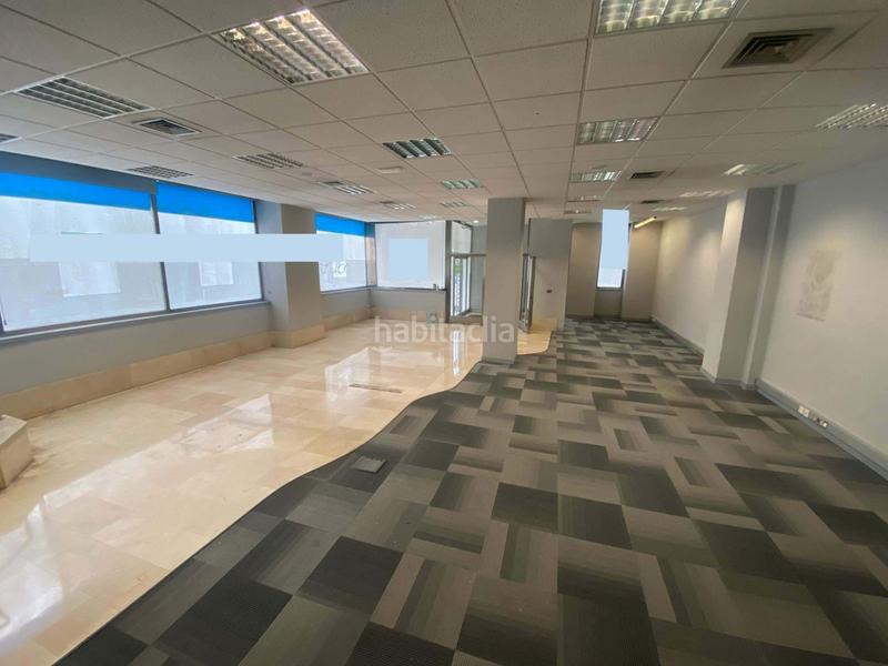 Foto 12738fe5-c870-494e-a151-80fe7d2b1fe0. Alquiler local comercial en Rekalde Centro Bilbao