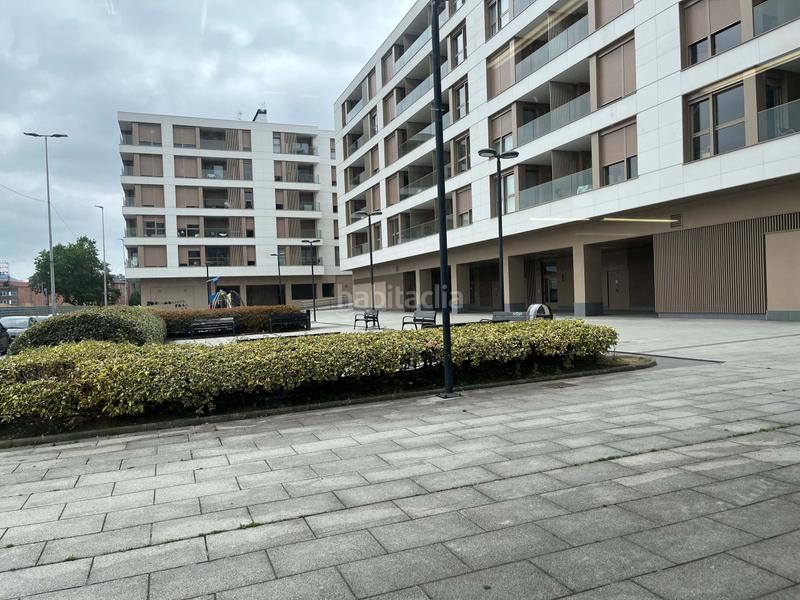 Foto 1daaca79-8811-46bf-abdb-44cb5feab450. Alquiler local comercial en Lamiako-Txopoeta Leioa