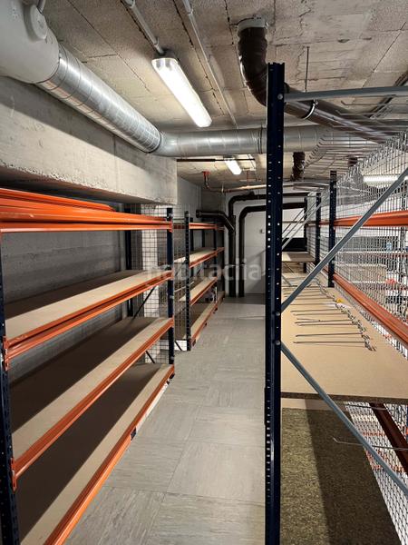 Foto 597697f9-bcf0-4e7d-8629-ccd618346433. Lloguer local comercial a Lamiako-Txopoeta Leioa