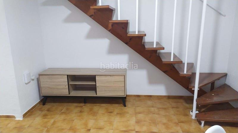 Foto 0ebb5d51-d729-4ae4-afef-248b026e213a. Piso características superficie 71 m2 salón comedor cocina equipada 3 habitaciones 1 baño 2 terrazas altura 4 estado excelente equipami en Alicante