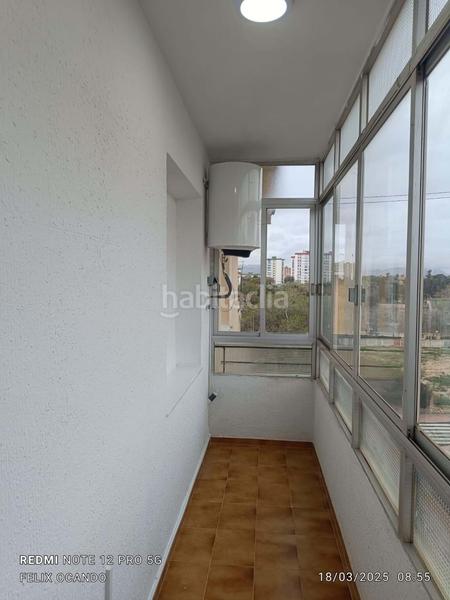 Foto 2bca5b4b-696d-4d85-a286-c2dd1a176269. Piso características superficie 71 m2 salón comedor cocina equipada 3 habitaciones 1 baño 2 terrazas altura 4 estado excelente equipami en Alicante