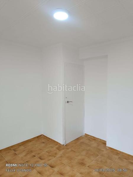 Foto 751f473d-19f4-4ae6-9ab0-57da289a6257. Piso características superficie 71 m2 salón comedor cocina equipada 3 habitaciones 1 baño 2 terrazas altura 4 estado excelente equipami en Alicante