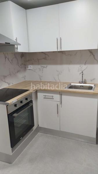 Foto 9215d229-d1ef-46ca-a14c-920daca05514. Piso características superficie 71 m2 salón comedor cocina equipada 3 habitaciones 1 baño 2 terrazas altura 4 estado excelente equipami en Alicante