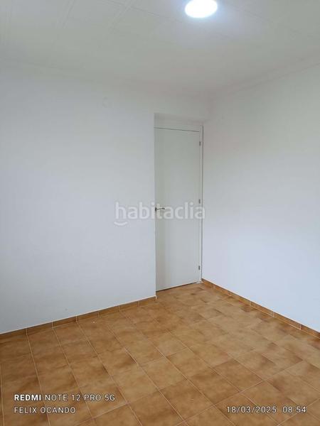 Foto c6131f76-d85e-4676-a766-64679dc58422. Piso características superficie 71 m2 salón comedor cocina equipada 3 habitaciones 1 baño 2 terrazas altura 4 estado excelente equipami en Alicante