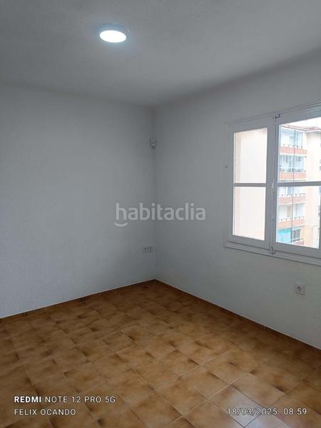 Foto d1740f56-5e65-4ec0-8f06-41e9a0fe4efa. Piso características superficie 71 m2 salón comedor cocina equipada 3 habitaciones 1 baño 2 terrazas altura 4 estado excelente equipami en Alicante