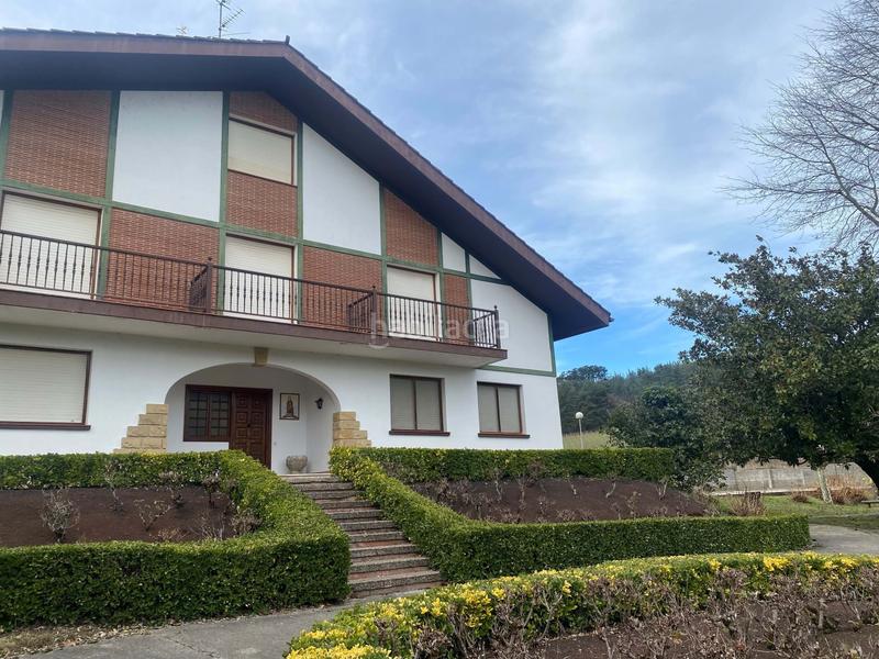 Foto 01f99f2a-803c-4af2-972c-867cde73738e. Maison avec chauffage parking piscine dans Larrabetzu