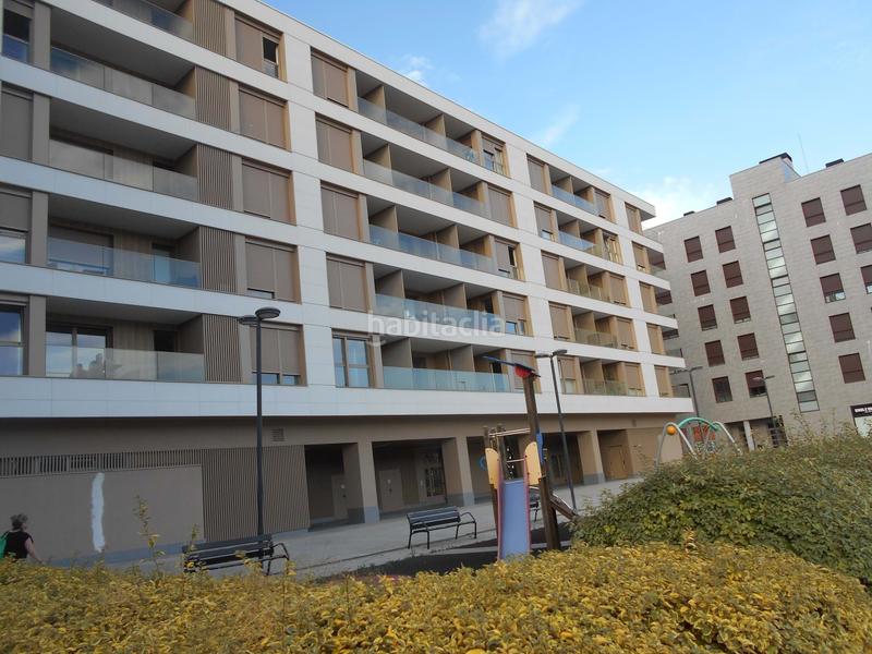 Foto ab14332e-825f-4ced-9584-a7fb4fca9739. Affitto locale commerciale in Lamiako-Txopoeta Leioa