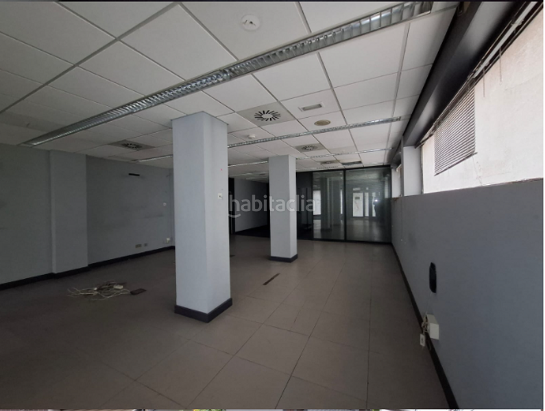 Foto b988e0b4-a784-48c1-bb1b-9da58462525b. Alquiler local comercial en Kalero-Basozelai Basauri