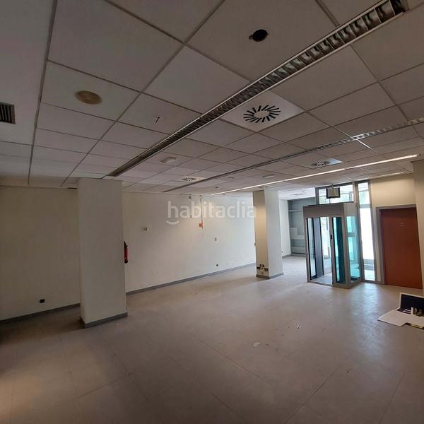 Foto 6decf32d-afae-4464-b8d0-4805d493b2ca. Local comercial en El Anglo Vitoria - Gasteiz