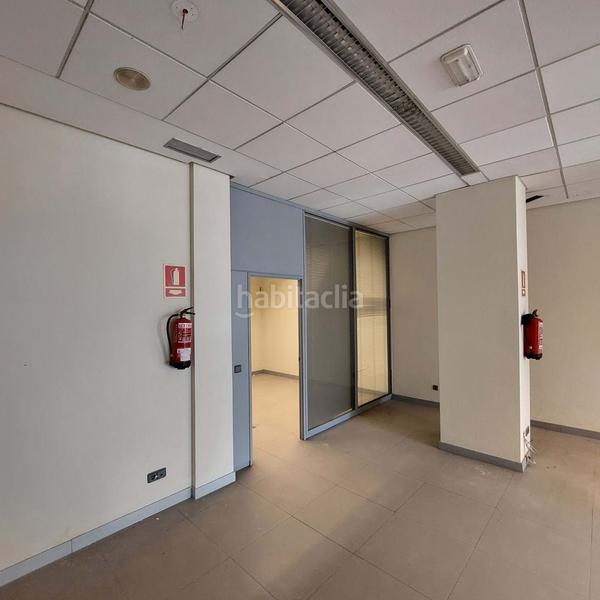 Foto d8e73d4f-ebbb-4c57-9b9d-40d49090a44d. Local comercial en El Anglo Vitoria - Gasteiz