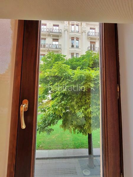 Foto 094540e5-25e1-4b73-a5ef-86a126a70364. Affitto ufficio in Abandoibarra - Guggenheim Bilbao