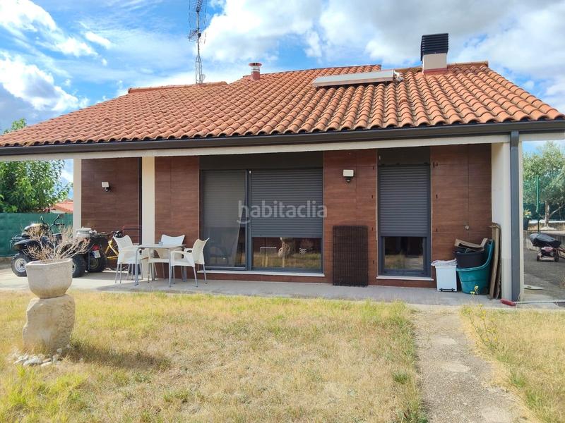 Foto 0606e624-8b2a-4b78-a69f-48053e41e16a. Chalet en Zambrana