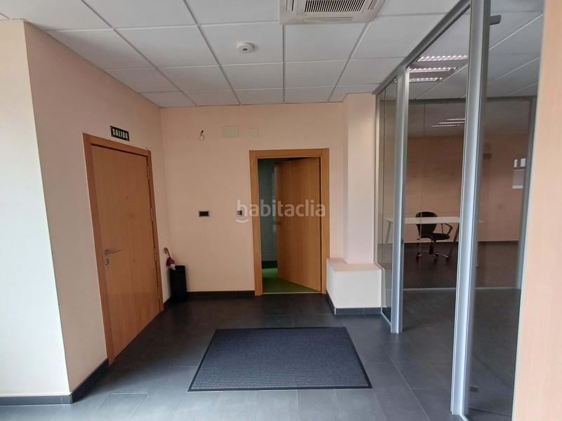 Foto 6b070bc3-90ad-4997-8cb8-d63305100f94. Business premise in Zamudio