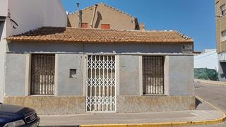 Casa adossada  C/ santiago apostol