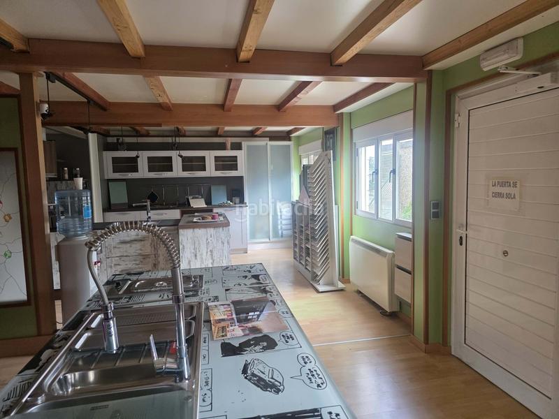 Foto 7ca6b736-7984-48a7-a010-f9c43fde452c. Nau industrial a Berantevilla