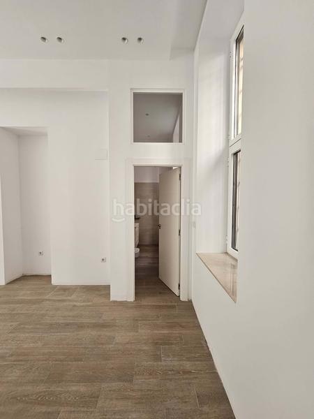 Foto 3a12a0f4-7f3f-4a48-96fa-09343b468f2e. Local comercial en Barrio del Centro Alicante