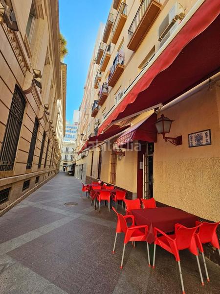 Foto dbe15d27-5d3f-4e0f-9661-fb3506b37f9c. Local comercial en Barrio del Centro Alicante