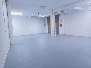 Miete Fabrikhalle  Poligono pozopando sn. Nave de 120 m2 diafana con porton, luz y agua